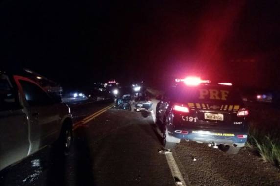 Mulher morre e sete pessoas ficam feridas em acidente na
BR-471, em Santa Cruz do Sul - foto 3