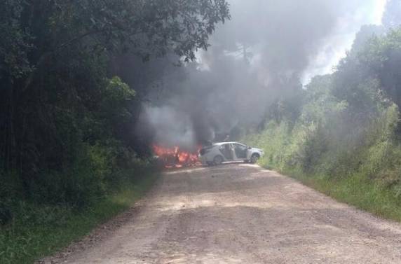 Quadrilha assalta duas agências bancárias em Fontoura Xavier, RS - foto 7