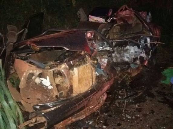 Meriva invadiu pista 

contrária após sofrer ultrapassagem e bateu em Monza