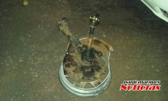 Veículos colidem frontalmente e uma pessoa fica ferida na BR 468 em Três Passos - foto 5
