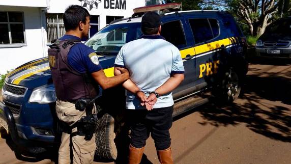 PRF prende dois homens por furto de carga na BR 285 - foto 4