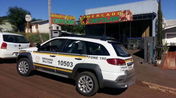 Ladrão levou cerca de R$ 400,00 

em dinheiro
