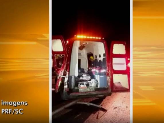 Condutor alcoolizado bate na BR-101 em viaturas da PRF e dos bombeiros - foto 2