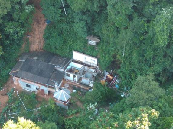 Temporal causa estragos; escola tem aulas canceladas em Blumenau - foto 3