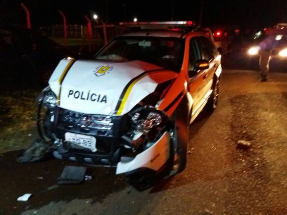 Dois policiais tiveram ferimentos durante a perseguição
