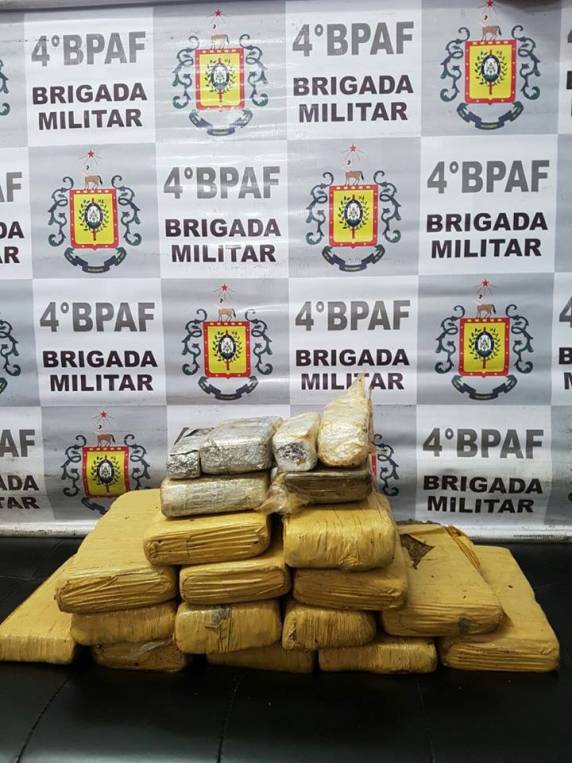 Brigada Militar prende dois elementos por tráfico de drogas em Tuparendi - foto 3