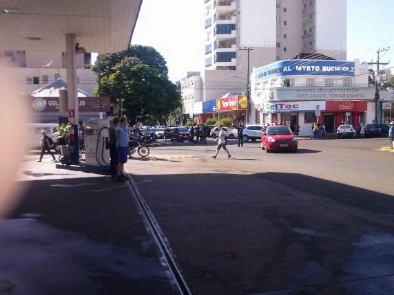 Mulher é atropelada quando cruzava em faixa de segurança, no Centro de
Ijuí - foto 3
