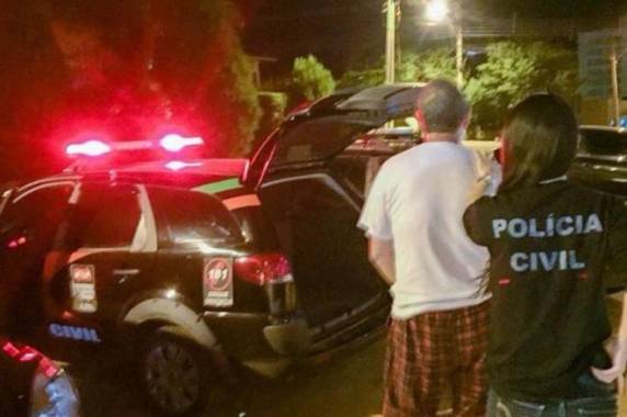 Para cometer o crime, ele convenceu garota de que estava enfeitiçada e, para quebrar o 

feitiço, deveria ter relações sexuais com 'um homem de Deus'