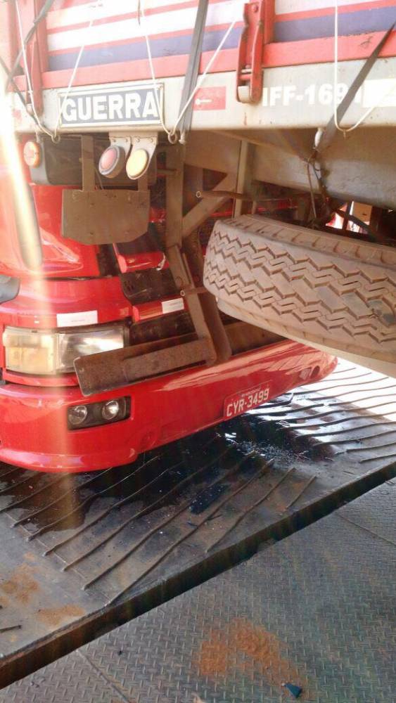 Vídeo: acidente inusitado na aduana de Porto Xavier - foto 3