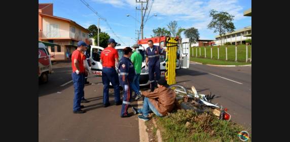 Acidente entre
carro e moto deixa dois feridos em São Miguel do Oeste - foto 5