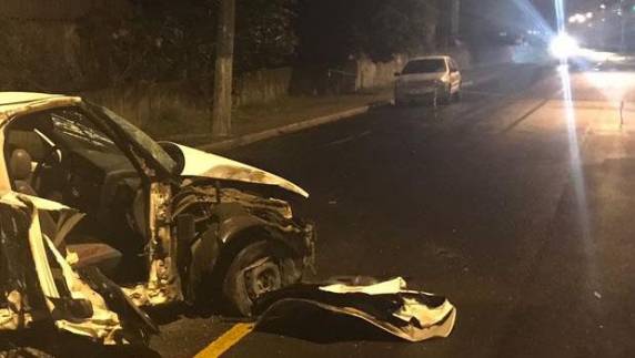 Vítima tinha 17 anos e era prima da condutora do veículo