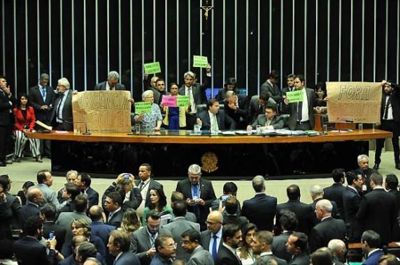 Resultado foi comemorado pela oposição, que classificou rejeição do pedido como derrota do 

governo Temer