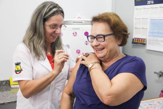 Secretaria Municipal de Saúde inicia
vacinação contra Gripe em Três de Maio - foto 5