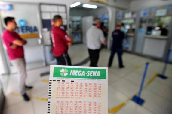 Dezenas sorteadas foram 

20 - 22 - 36 - 38 - 41 - 43