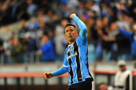 Com a vitória, equipe 

de Renato Portaluppi abriu três pontos de vantagem para o segundo colocado do grupo 8