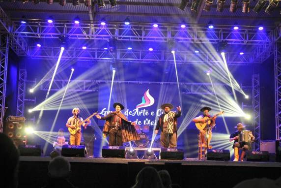 Festival da Canção Nativa Flor de Maio: um espetáculo nativista - foto 7