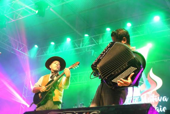 Festival da Canção Nativa Flor de Maio: um espetáculo nativista - foto 8