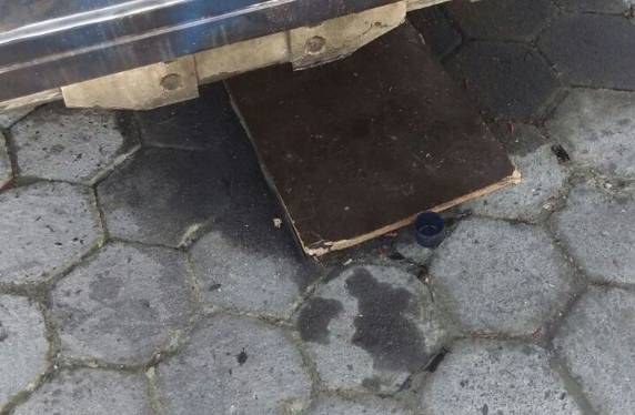 Segundo a polícia, homem 

de 35 anos acionava macaco hidráulico para consertar veículo quando ocorreu o acidente