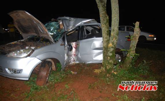 Saída de pista deixa uma mulher gravemente ferida na BR 472 em Santa Rosa - foto 5
