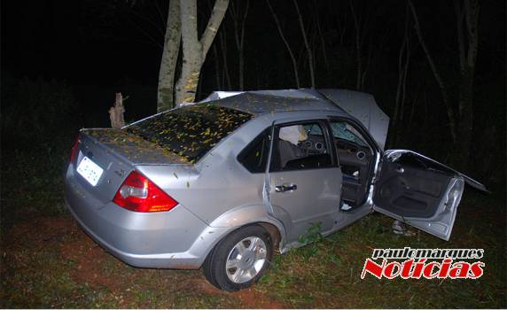 Saída de pista deixa uma mulher gravemente ferida na BR 472 em Santa Rosa - foto 7