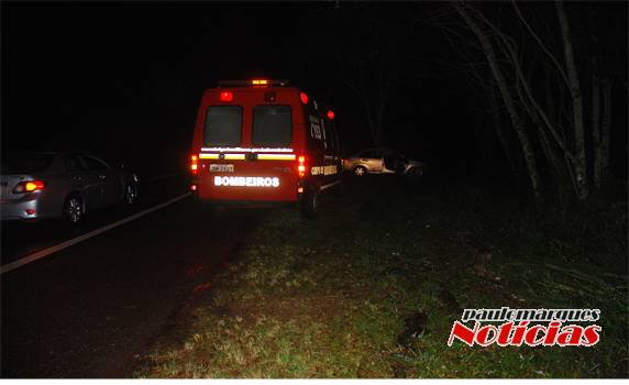 Saída de pista deixa uma mulher gravemente ferida na BR 472 em Santa Rosa - foto 6