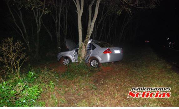 Saída de pista deixa uma mulher gravemente ferida na BR 472 em Santa Rosa - foto 4
