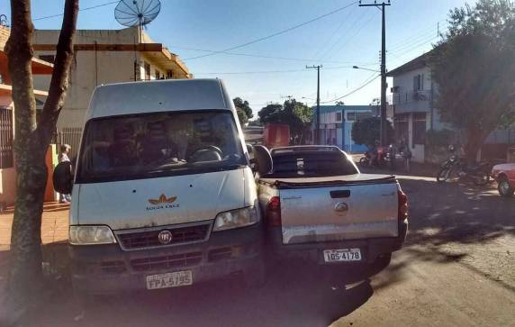 Acidente envolve três veículos em São Luiz Gonzaga - foto 3