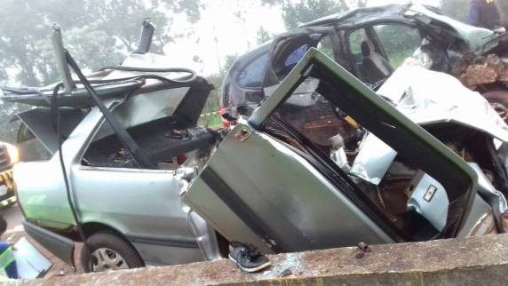 Batida aconteceu na BR-369, em Corbélia, na madrugada deste sábado (6)