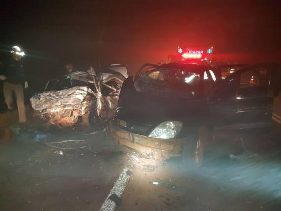 Motorista sem habilitação e 'sob influência do álcool' causa acidente com três mortos, no Paraná - foto 4