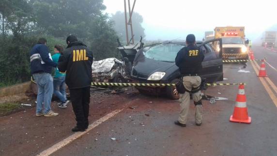 Motorista sem habilitação e 'sob influência do álcool' causa acidente com três mortos, no Paraná - foto 3