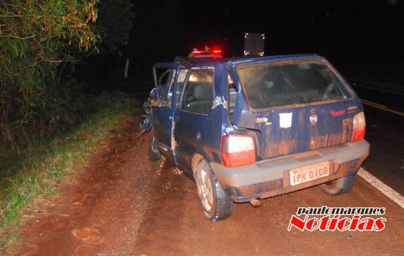 Colisão frontal envolve dois
veículos na BR 472 em Três de Maio - foto 5