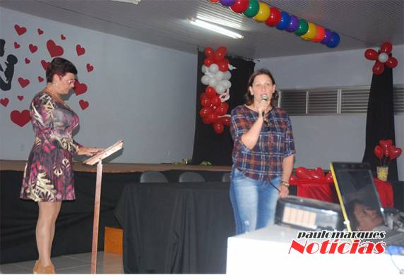 Noite de homenagens as mães na Escola Germano
Dockhorn - foto 10