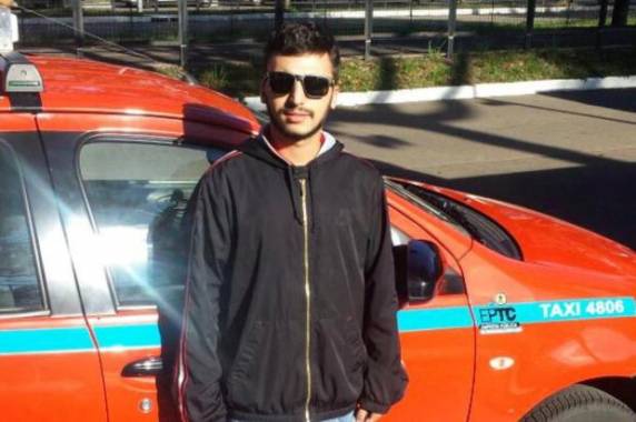 Ao deixar mulher na Zona Sul, motorista percebeu que pasta havia sido esquecida no carro