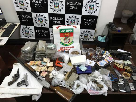 Ação conjunta e de resposta dos órgãos de segurança pública de Ijuí marca este sábado na colmeia 

do trabalho - foto 3