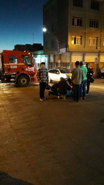 Acidente e atropelamento deixam três
feridos no centro de Ijuí - foto 4