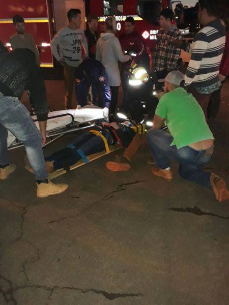 Acidente e atropelamento deixam três
feridos no centro de Ijuí - foto 2