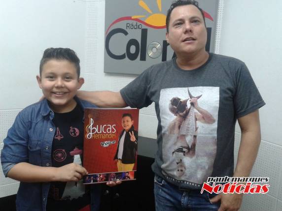 Lucas Hernandes visita a Rádio Colonial - foto 2