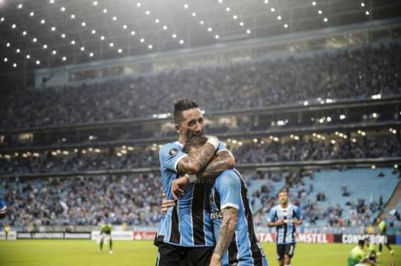 Luan, duas vezes, Barrios e Pedro Rocha fizeram os gols na 

Arena