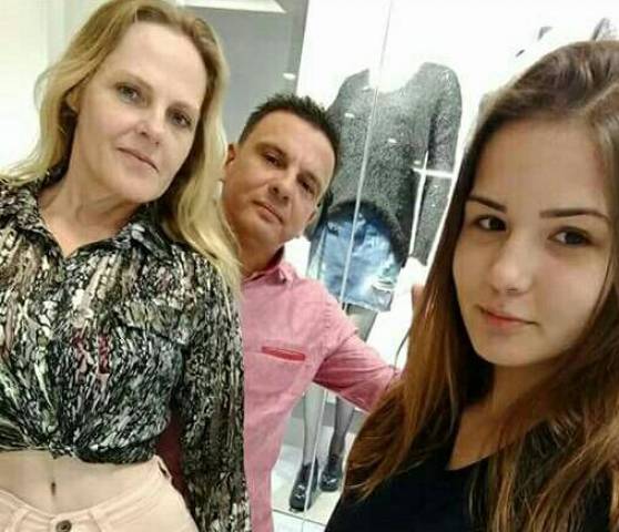 Vizinho que acompanhava o trio de 

familiares disse que eles foram recebidos a tiros