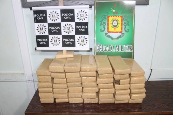 Força Tarefa da Polícia Civil e da Brigada Militar resulta na apreensão de 50 Kg de Maconha em Santiago - foto 2