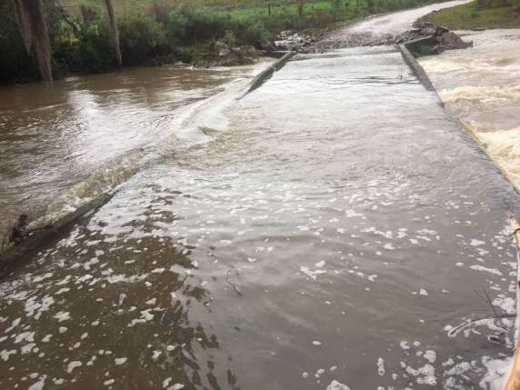 Com chuva, pontes que ligam São Joaquim ao RS ficam cobertas por rio - foto 2