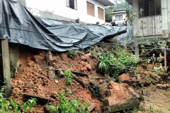 Deslizamento Rua Eugênio Moretti, bairro Pedra de Amolar