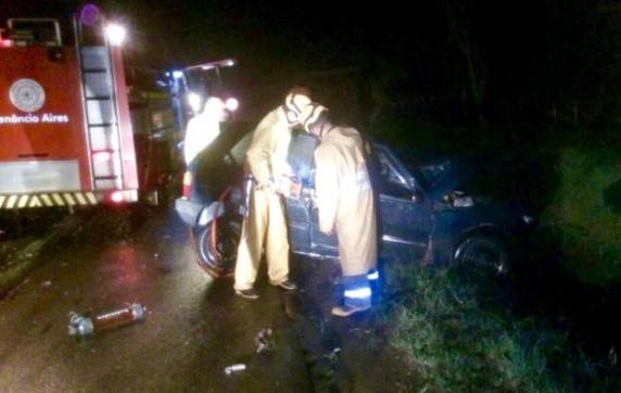 Sargento perdeu o 

controle do carro e bateu em um caminhão