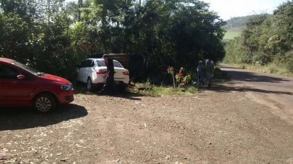 Acidente de trânsito envolve viatura da BM de Planalto na RS 504 - foto 3