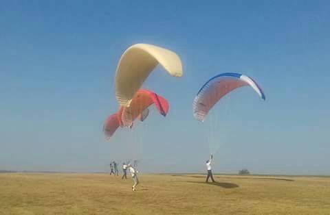 VIDEOS: Paramotores no céu
de Três de Maio e região - foto 5