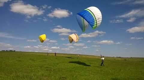 VIDEOS: Paramotores no céu
de Três de Maio e região - foto 8