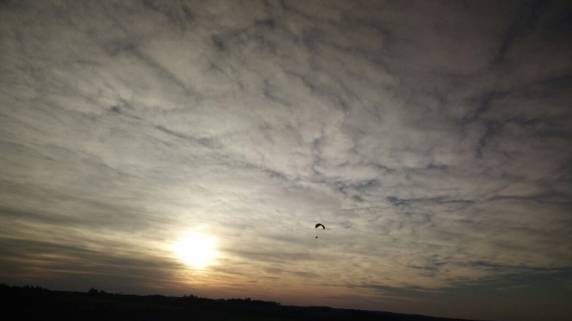 VIDEOS: Paramotores no céu
de Três de Maio e região - foto 10