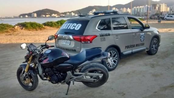 Prisão por tráfico de droga em
Itapema-SC - foto 2