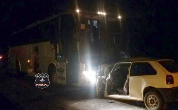 Motorista morre ao colidir carro frontalmente com ônibus em
Chapecó - foto 2