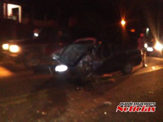 Colisão entre veículos deixa dois mortos e três feridos na
BR 472 em Santo Cristo - foto 4